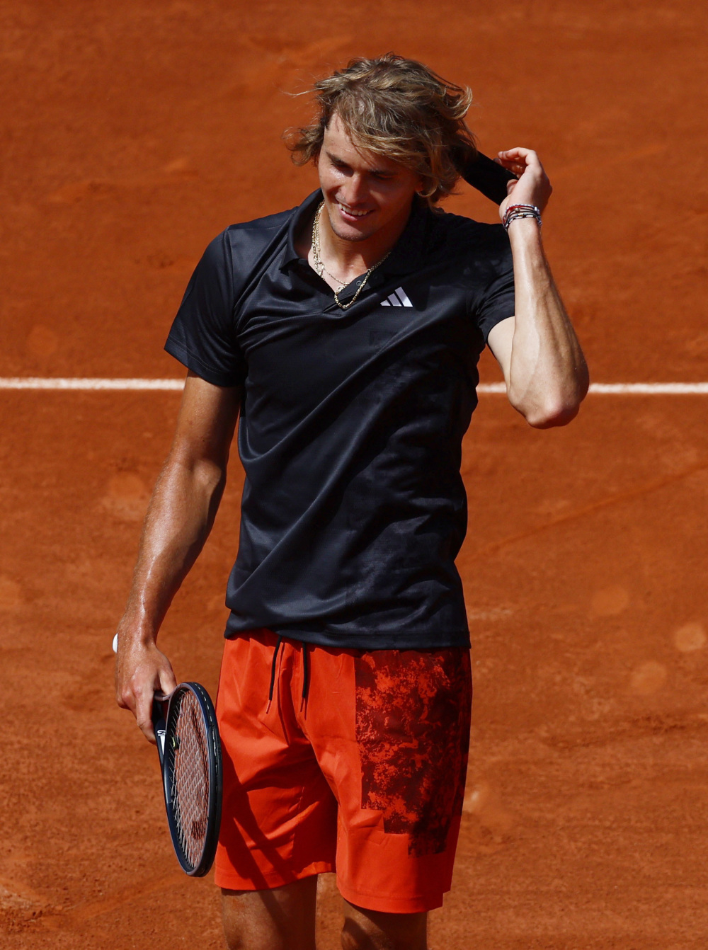 西班牙网球队血洗法国网球队，兹维列夫高光表现的简单介绍