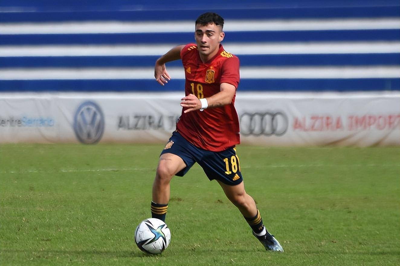 意大利血洗多特蒙德，佩德里惊艳世界的简单介绍