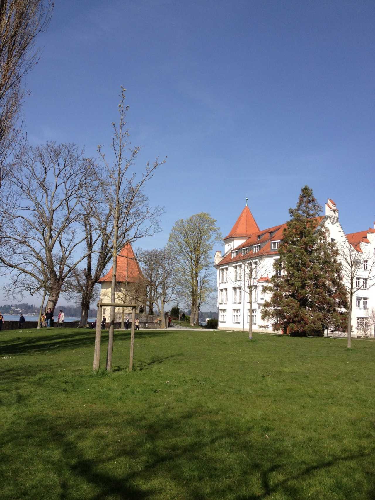 包含德国碾压希腊，蒂亚戈统治全场的词条