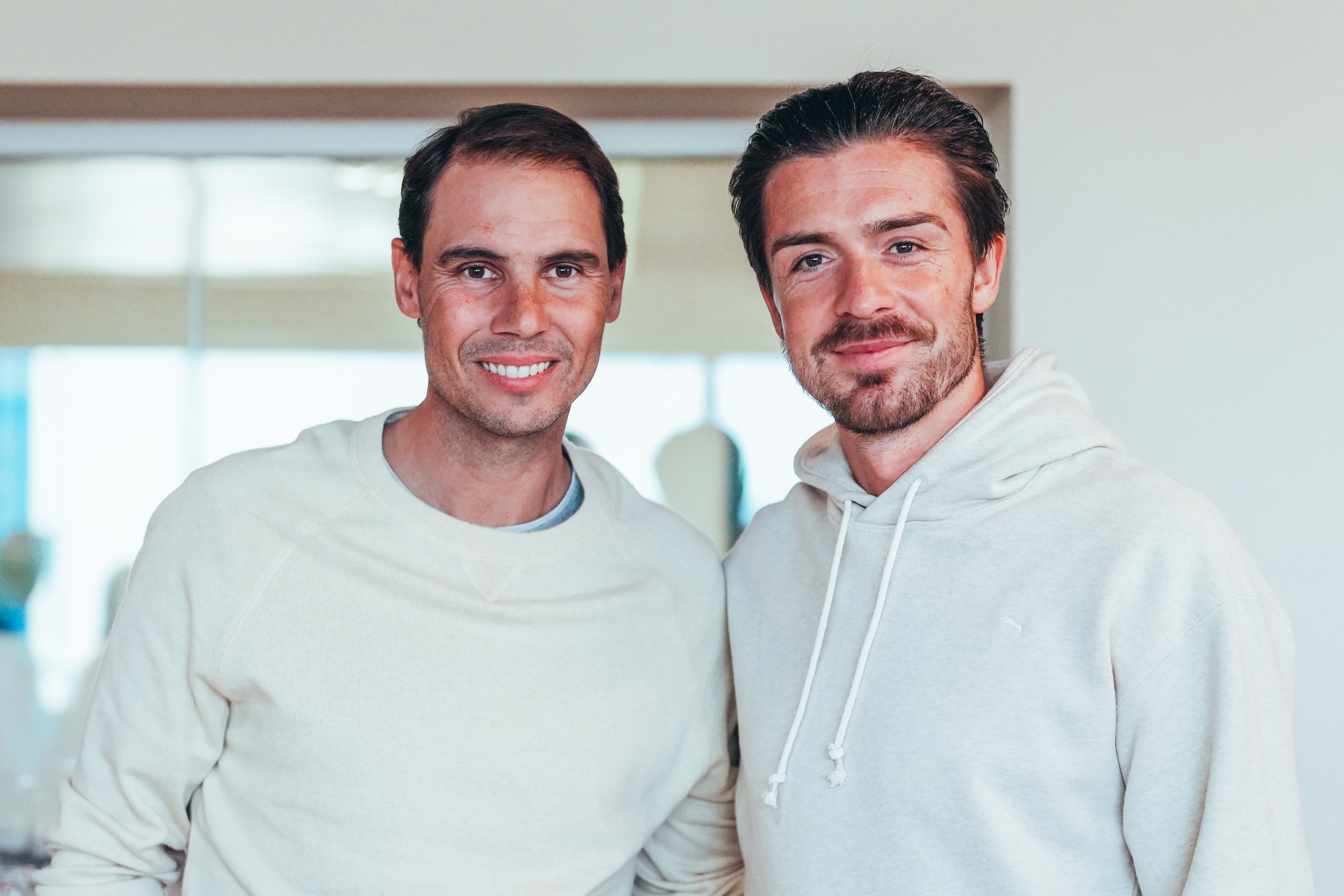 包含年终总决赛险胜拉沃尔杯，纳达尔带队取胜的词条