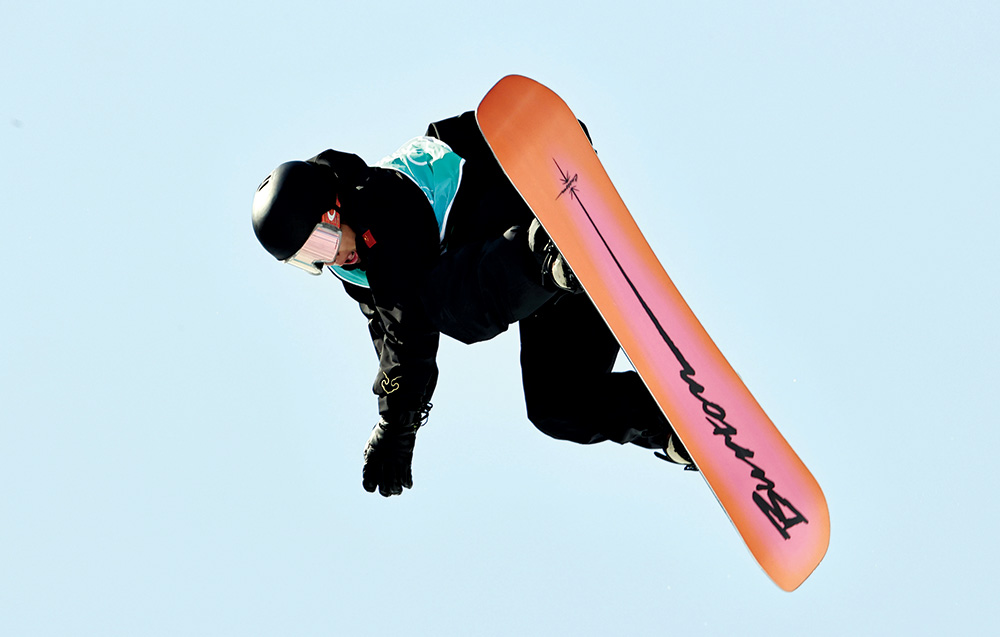 泰国选手奋力拼搏，为国争光