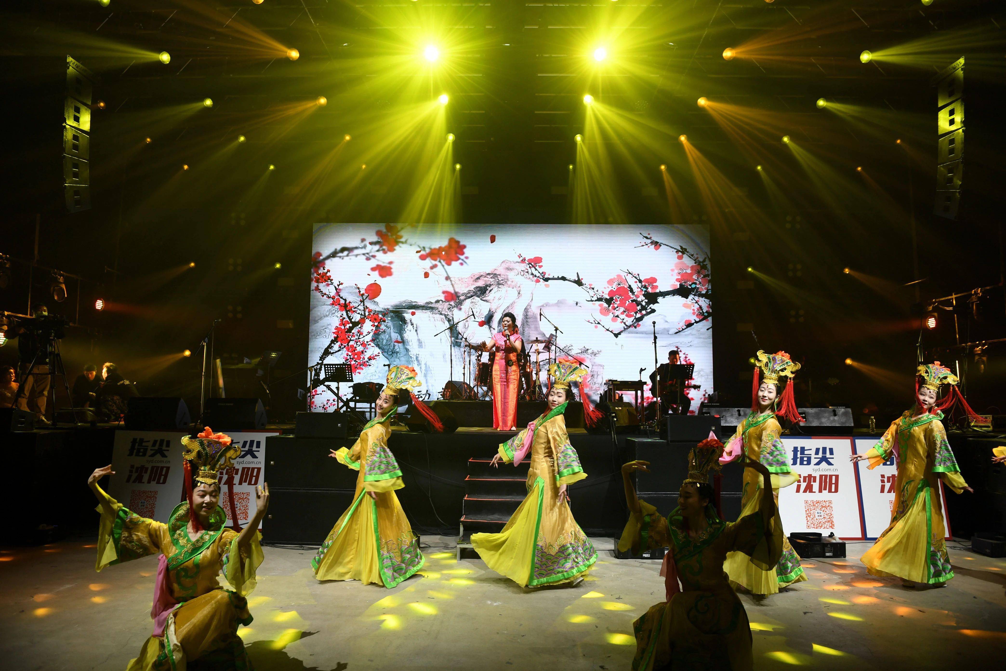 关于精品比赛上演，选手精湛技艺震撼观众的信息