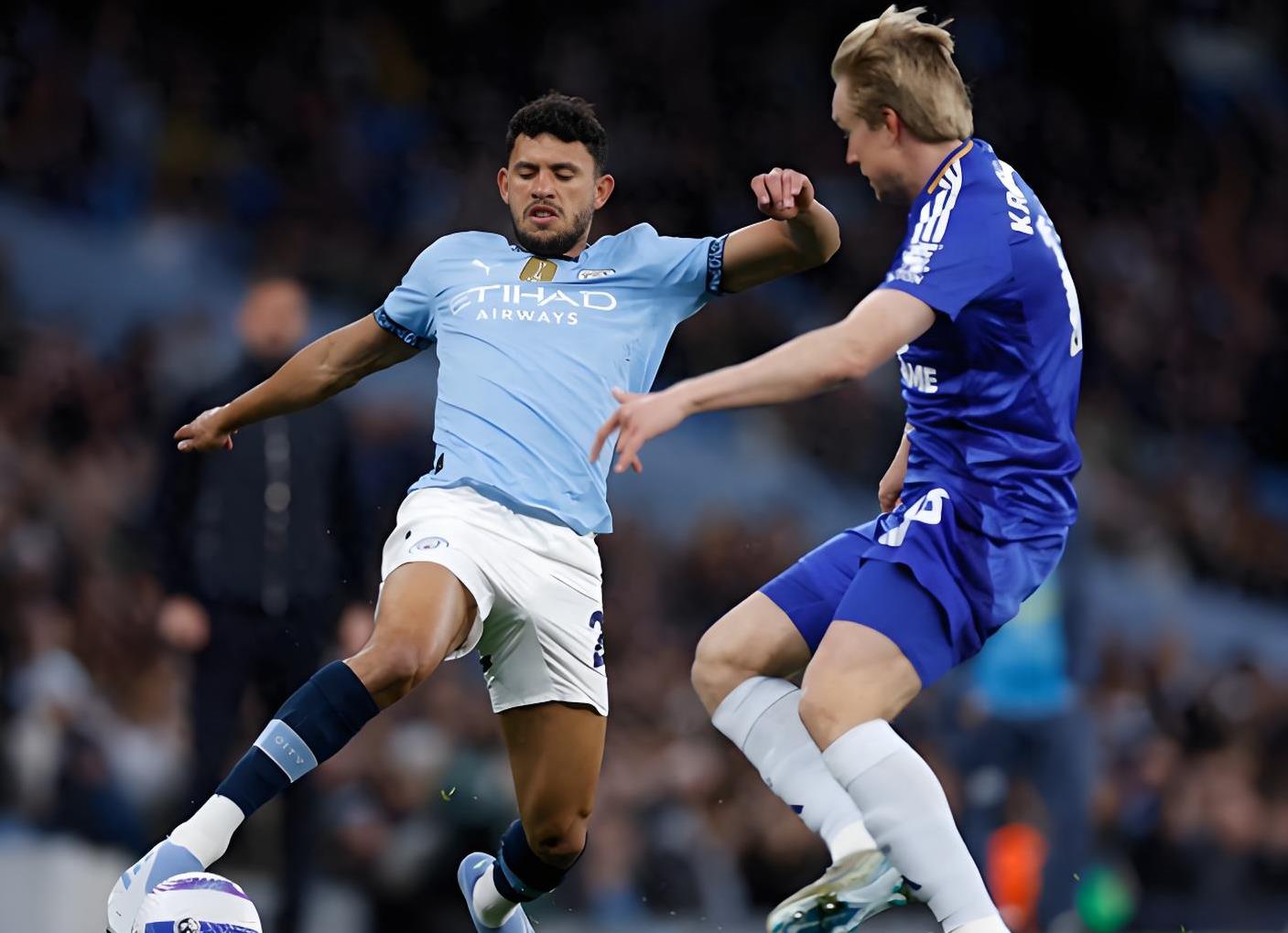 曼城球员独中两元，助球队轻松取胜的简单介绍