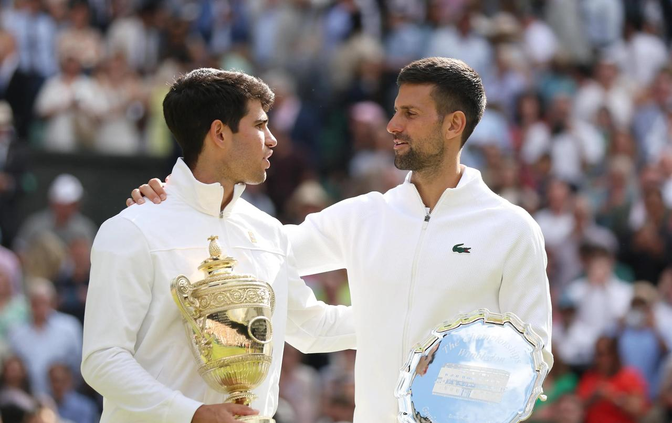 英国网球队翻盘西班牙网球队，德约科维奇制霸全场的简单介绍