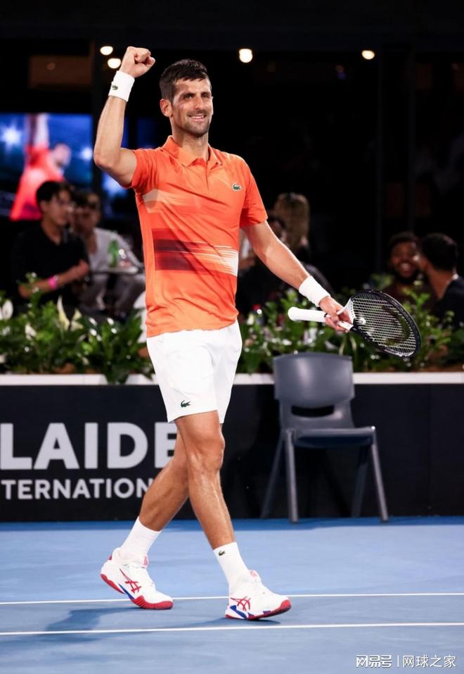 英国网球队翻盘西班牙网球队，德约科维奇制霸全场的简单介绍