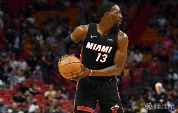 包含马刺血洗黄蜂，阿德巴约送出助攻的词条